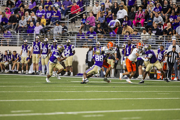 _MOR2424a